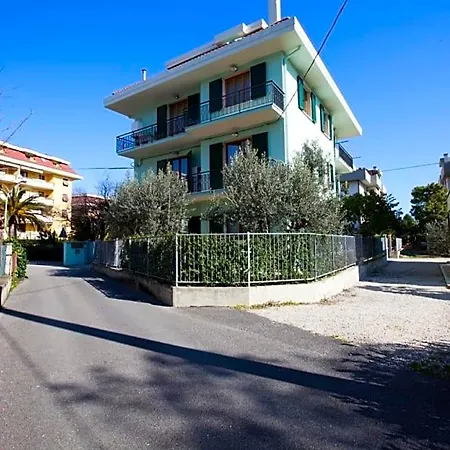 Il Faro Bed & Breakfast 4*